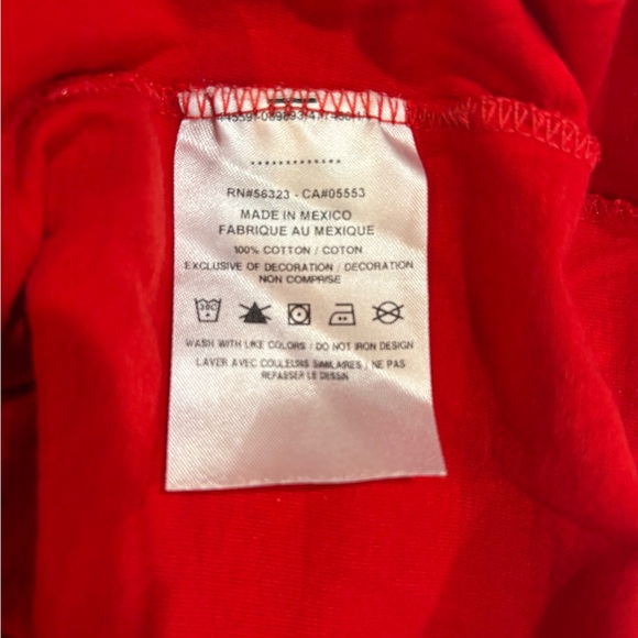 NIKE Kids Boys M Medium 8-10 The Nike Tee T-Shirt Red Logo Swoosh Cotton - Picture 4 of 6